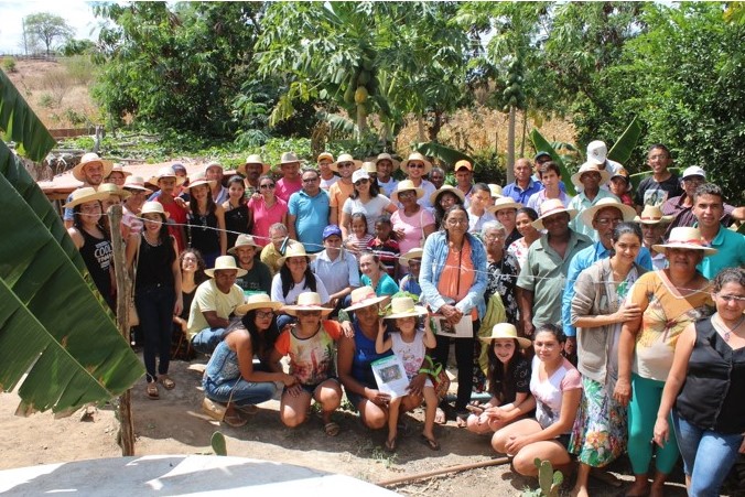 INSTITUTO BEM VIVER E PAULO FREIRE REALIZAM AÇÃO SOBRE BIOÁGUA FAMILIAR