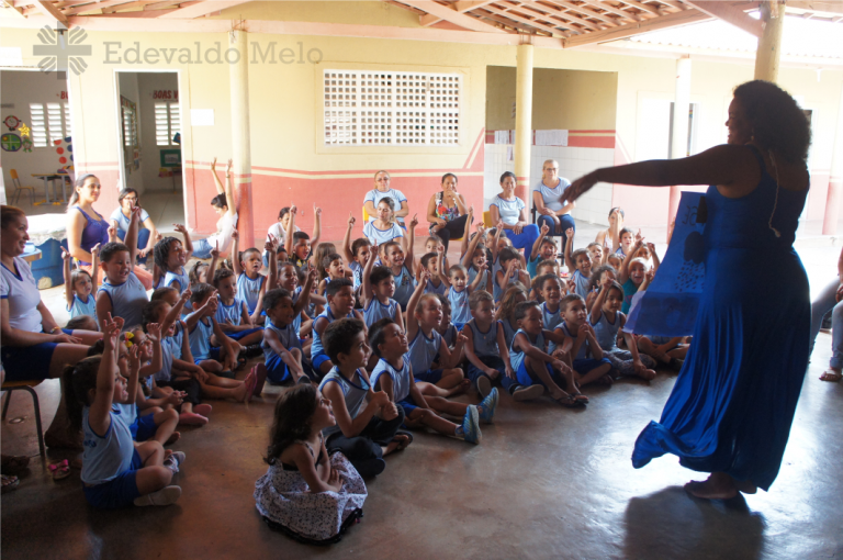 VAMOS FALAR SOBRE CONTAÇÃO DE HISTÓRIAS…