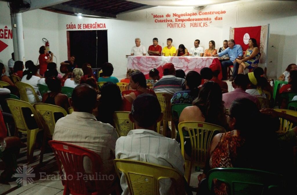 AGENTES CÁRITAS DO CEARÁ PARTICIPAM DE MESA DE NEGOCIAÇÃO EM CRATEÚS