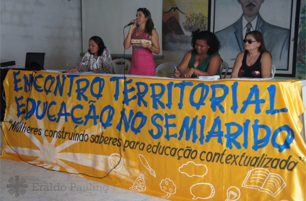 CÁRITAS PARTICIPA DE SEMINÁRIO COM MULHERES SOBRE EDUCAÇÃO CONTEXTUALIZADA