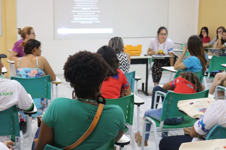 XIV FEIRA DA AGRICULTURA FAMILIAR RECEBE O LANÇAMENTO DA MOSTRA DE FILMES DA CARAVANA CINEGÊNERO – 10.000 KM DE DIREITOS